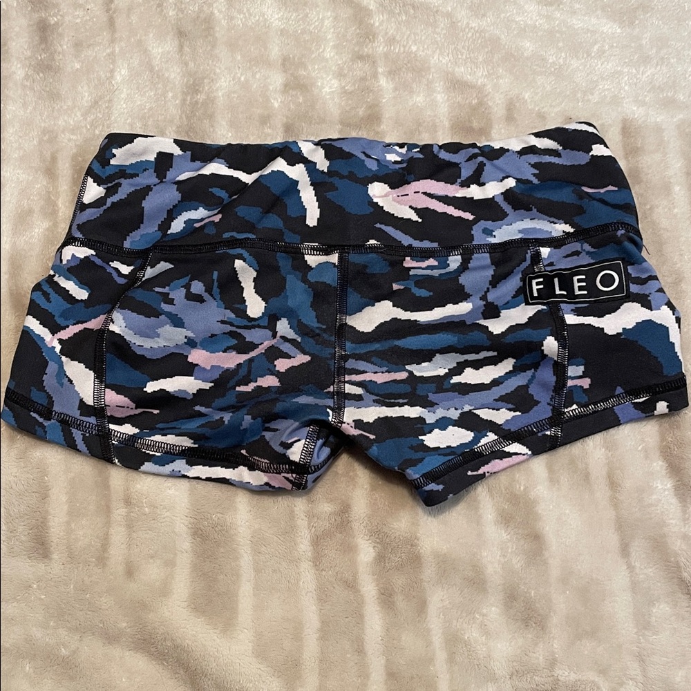 Fleo LRC blue camo shorts